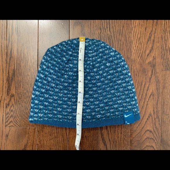Nike Reversible Teal/Aqua Green Beanie - Picture 9 of 9
